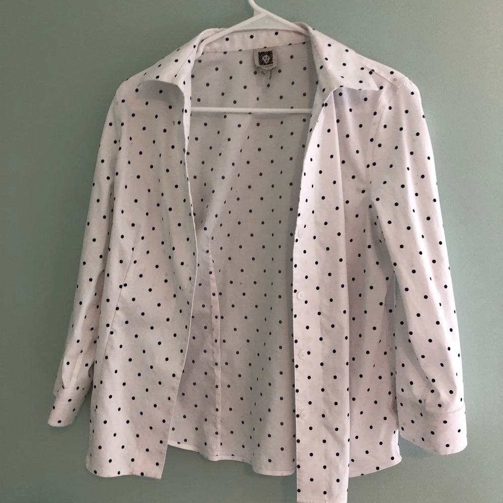 Women’s polka dot button up.